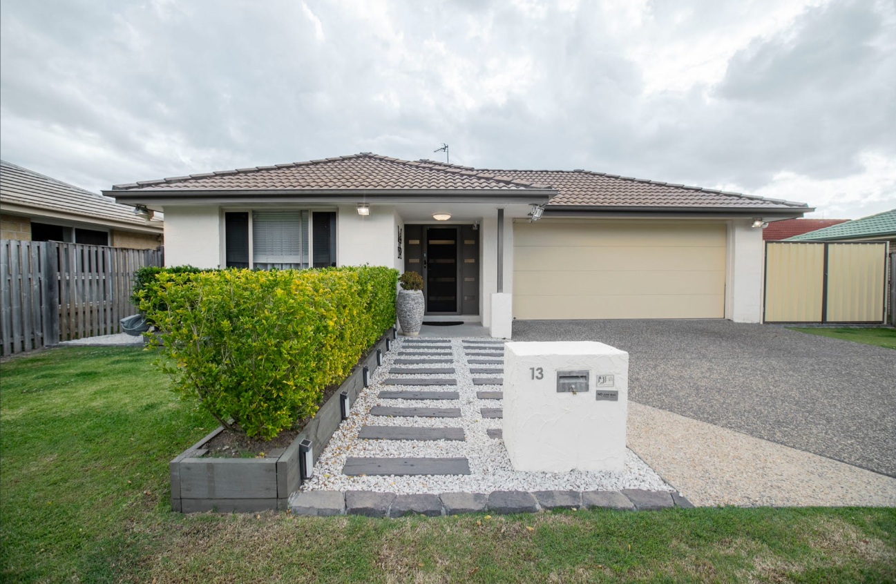 13 Runway Dr Upper Coomera QLD 4209