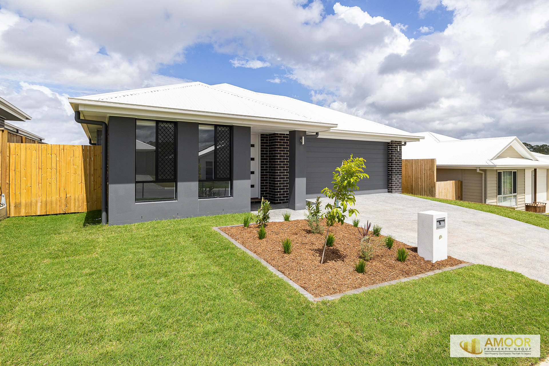 8 Harvard St Collingwood Park QLD 4301