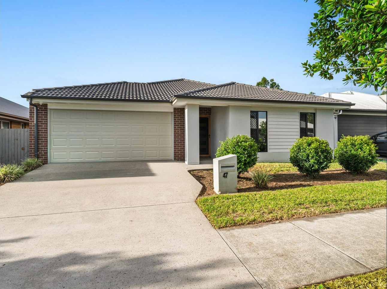 47 Cambridge Cct Yarrabilba QLD 4207