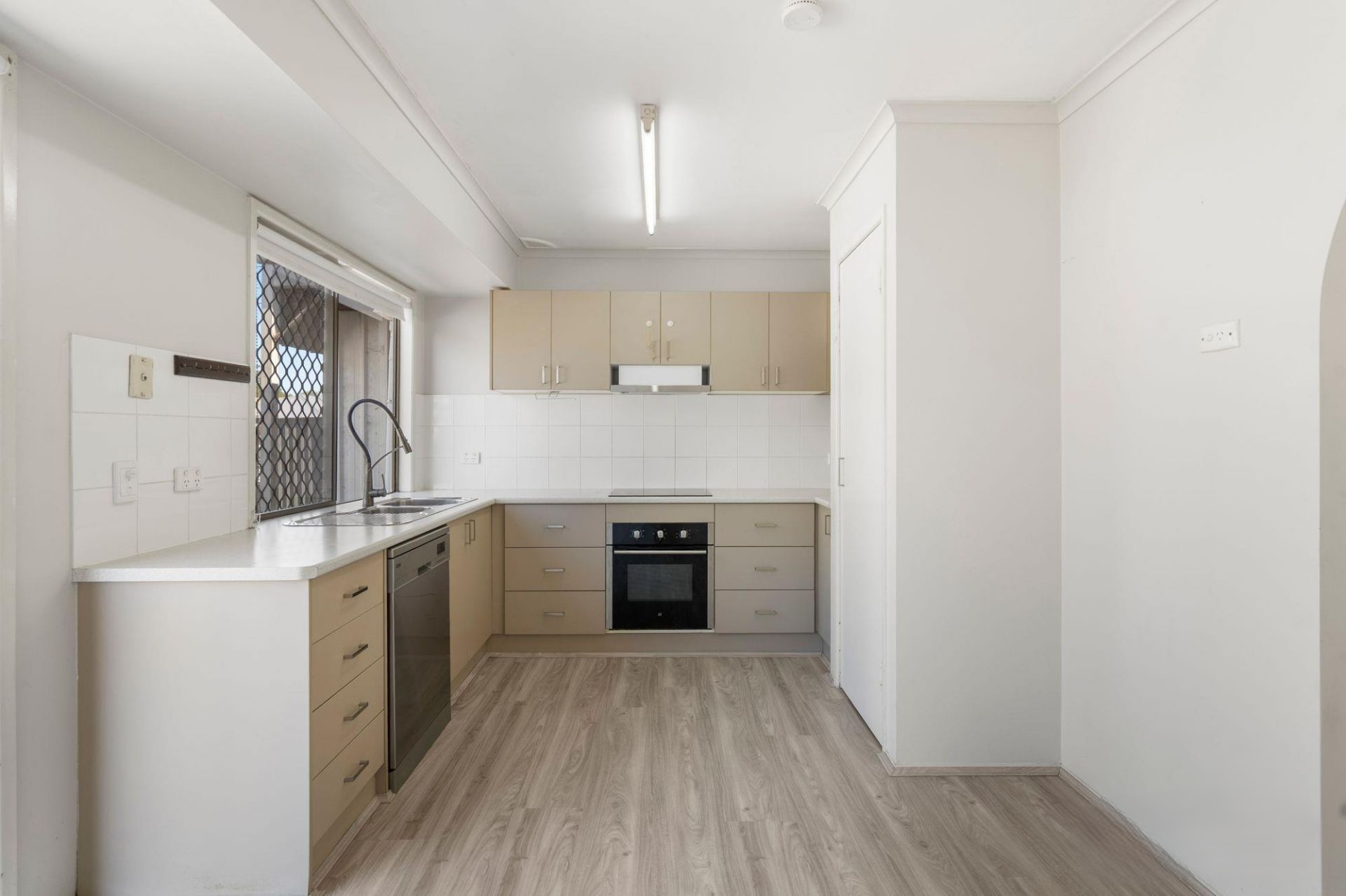 54 Muchow Rd Waterford West QLD 4133
