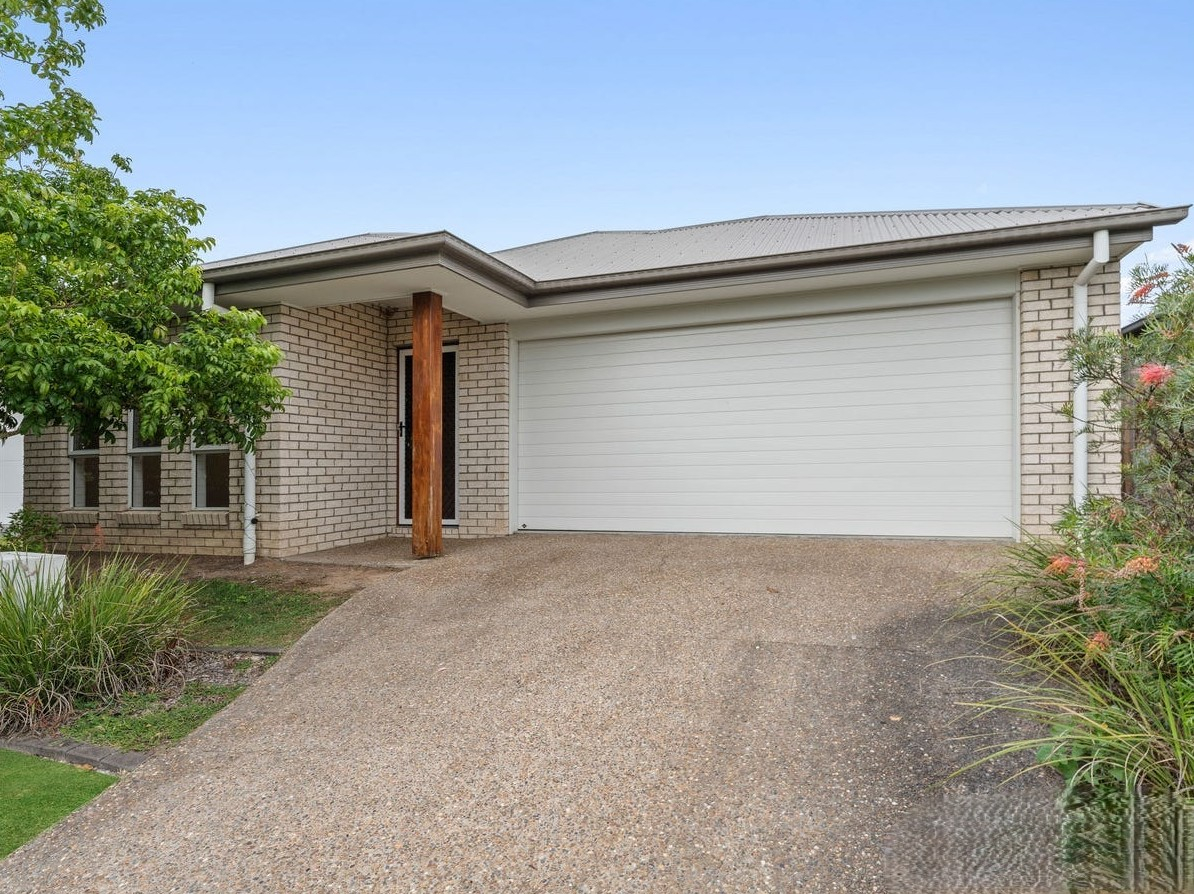 14 Hickey St Ripley QLD 4306